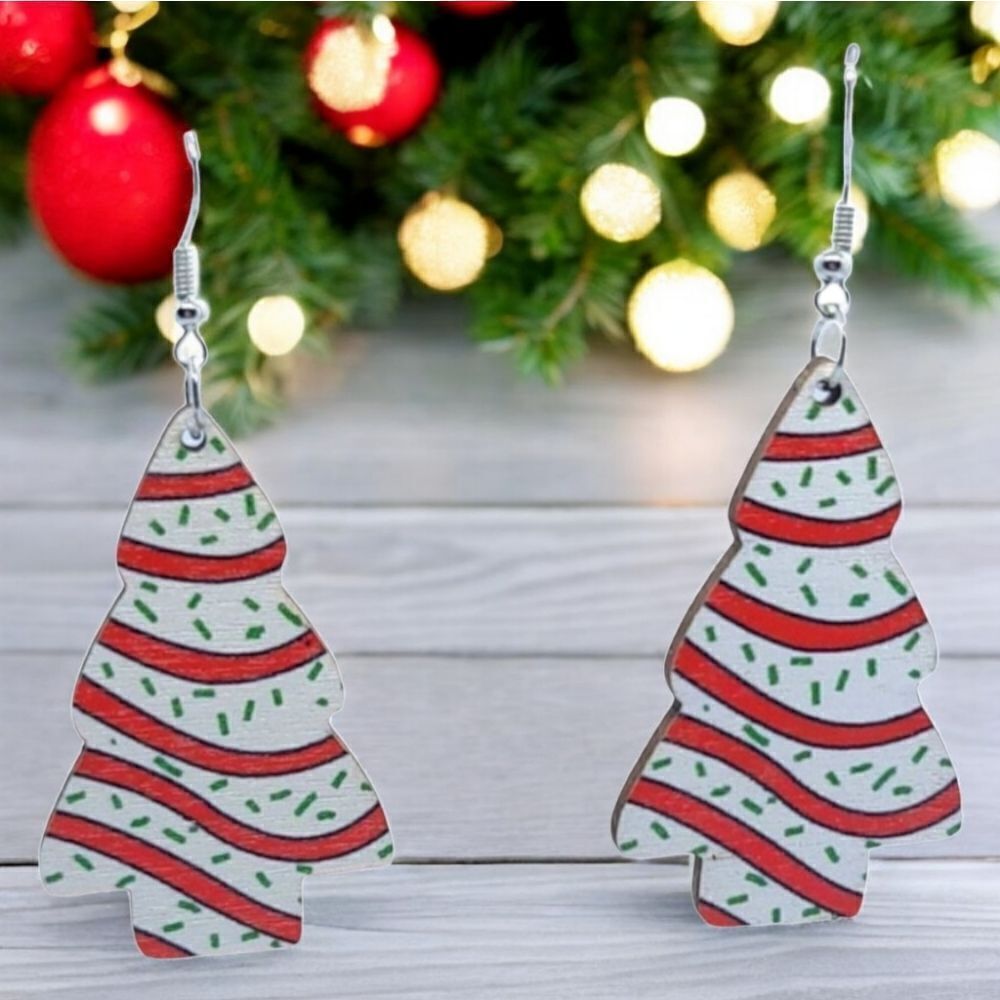 Christmas Tree Cake Dangle Earrings – Holiday Wooden Sweet Treat Jewelry NWT